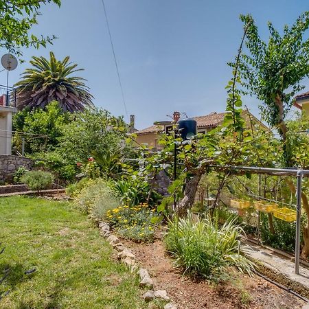 Sheshe Apartment Mali Lošinj Exterior foto